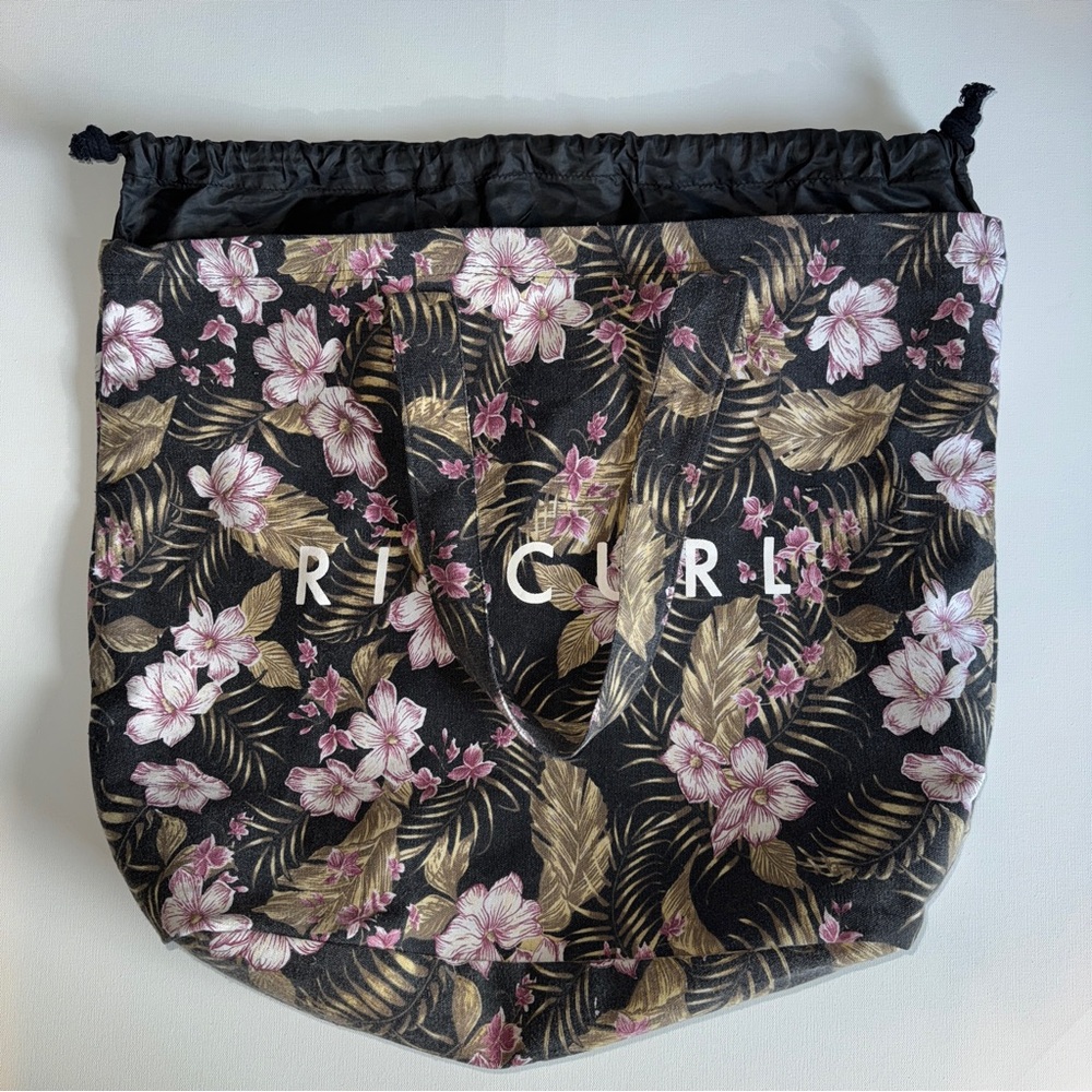 Rip Curl 40L Drawstring Beach Tote Bag Black Tropical Floral Canvas SurferGirl - Picture 6 of 8